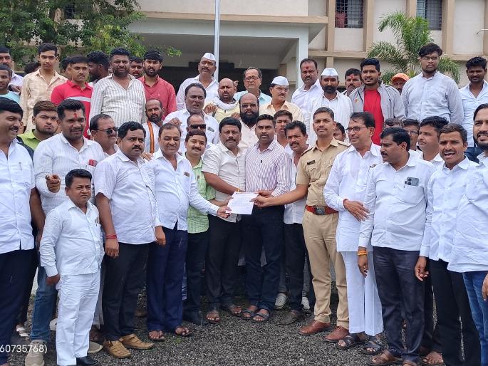 "This language does not suit the Pawar family"; BJP condemns Rohit Pawar's statement | "ही भाषा पवार कुटुंबियांना न शोभणारी"; रोहित पवार यांच्या वक्तव्याचा भाजपाकडून निषेध "This language does not suit the Pawar family"; BJP condemns Rohit Pawar's statement | "ही भाषा पवार कुटुंबियांना न शोभणारी"; रोहित पवार यांच्या वक्तव्याचा भाजपाकडून निषेध