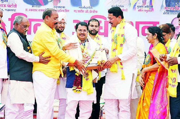 Will follow up to increase reservation for OBCs | ओबीसींचे आरक्षण वाढविण्यासाठी पाठपुरावा करणार Will follow up to increase reservation for OBCs | ओबीसींचे आरक्षण वाढविण्यासाठी पाठपुरावा करणार