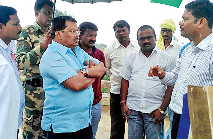 Gosikhurd water will be given to farmers | गोसीखुर्दचे पाणी शेतकºयांना मिळणार Gosikhurd water will be given to farmers | गोसीखुर्दचे पाणी शेतकºयांना मिळणार