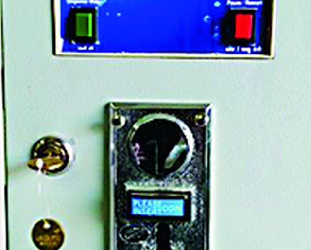 RO water ATM machine in project-affected 51 villages | प्रकल्पबाधित ५१ गावात आरओ वॉटर एटीएम मशिन