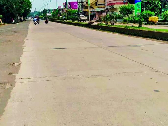 Markets lockdown in the district | जिल्ह्यातील बाजारपेठा लॉकडाऊन Markets lockdown in the district | जिल्ह्यातील बाजारपेठा लॉकडाऊन