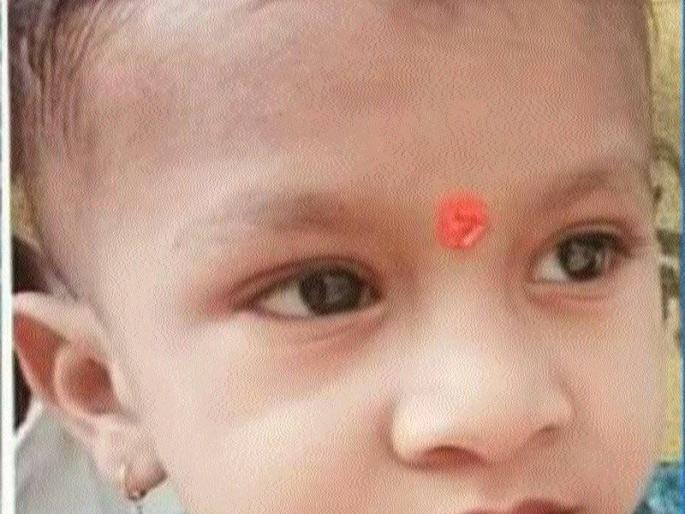 The sand dumper crushed the child | वाळूच्या डंपरने बालकास चिरडले The sand dumper crushed the child | वाळूच्या डंपरने बालकास चिरडले