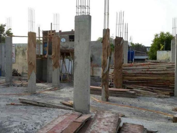 Dhule Municipal corporation's blessings on unauthorized constructions | अनधिकृत बांधकामांवर धुळे महापालिकेची कृपादृष्टी Dhule Municipal corporation's blessings on unauthorized constructions | अनधिकृत बांधकामांवर धुळे महापालिकेची कृपादृष्टी