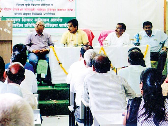 Water management needs | पाण्याचे व्यवस्थापन गरजेचे Water management needs | पाण्याचे व्यवस्थापन गरजेचे