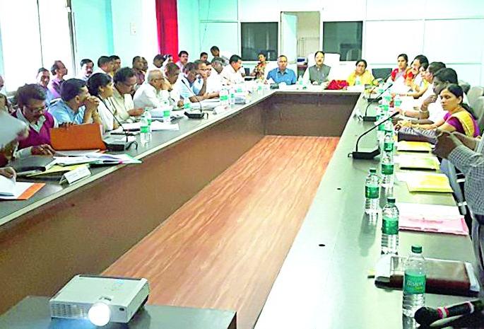 Will solve the problem of ZP | जि.प.च्या समस्या मार्गी लावणार Will solve the problem of ZP | जि.प.च्या समस्या मार्गी लावणार