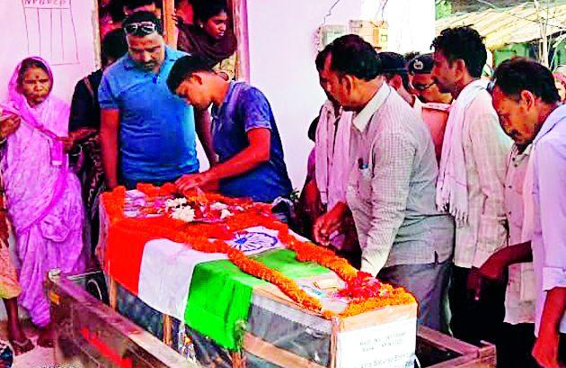 Death toll in Khambi's death | खांबी येथील जवानांचा आजाराने मृत्यू Death toll in Khambi's death | खांबी येथील जवानांचा आजाराने मृत्यू