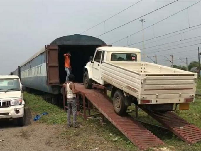 Central Railway shipped 145 racks in eight months | मध्य रेल्वेच्या आठ महिन्यात १४५ रॅक रवाना Central Railway shipped 145 racks in eight months | मध्य रेल्वेच्या आठ महिन्यात १४५ रॅक रवाना