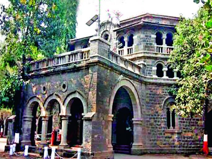 Disclosure of 177 Gram Panchayats Uncontrolled Employee, angry: Divisional Commissioner rocks officials | १७७ ग्रामपंचायतींचा अनियंत्रित कारभार उघड आयुक्त संतप्त : विभागीय आयुक्तांनी अधिकाºयांना खडसावले Disclosure of 177 Gram Panchayats Uncontrolled Employee, angry: Divisional Commissioner rocks officials | १७७ ग्रामपंचायतींचा अनियंत्रित कारभार उघड आयुक्त संतप्त : विभागीय आयुक्तांनी अधिकाºयांना खडसावले