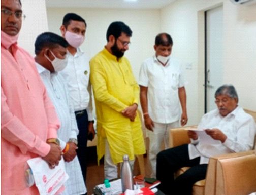 Start the admission process in the tribal hostel | आदिवासी वसतीगृहातील प्रवेश प्रक्रिया सुरू करा Start the admission process in the tribal hostel | आदिवासी वसतीगृहातील प्रवेश प्रक्रिया सुरू करा