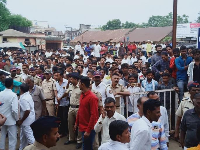 Running towards Satpudya: Shiv Sena's haremod | सातपुडय़ाकडे धावणा:या शिवसैनिकांचा हिरमोड Running towards Satpudya: Shiv Sena's haremod | सातपुडय़ाकडे धावणा:या शिवसैनिकांचा हिरमोड