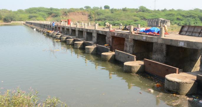 Parbhani: There is only 20 days left in 'Rahati' | परभणी : ‘राहाटी’त २० दिवसांचाच साठा शिल्लक Parbhani: There is only 20 days left in 'Rahati' | परभणी : ‘राहाटी’त २० दिवसांचाच साठा शिल्लक