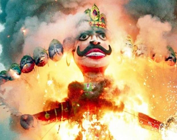 The transgression of the corona | सीमोल्लंघन कोरोनाचं The transgression of the corona | सीमोल्लंघन कोरोनाचं