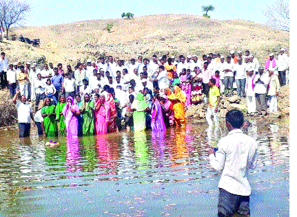 Drought has come to the water ..! | दुष्काळ संपवणारं पाणी आलं रं आलं..!  Drought has come to the water ..! | दुष्काळ संपवणारं पाणी आलं रं आलं..!