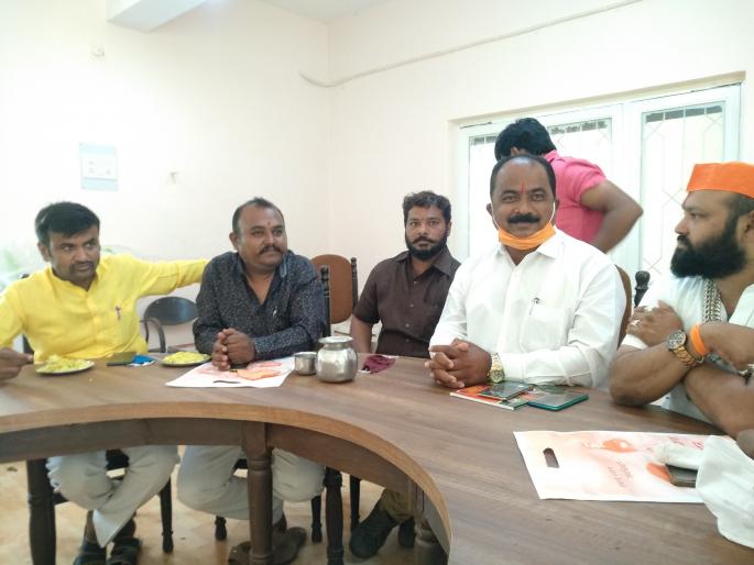 Cancel Gopichand Padalkar's MLA post: Sanjay Vibhute | गोपीचंद पडळकरांची आमदारकी रद्द करा : संजय विभुते Cancel Gopichand Padalkar's MLA post: Sanjay Vibhute | गोपीचंद पडळकरांची आमदारकी रद्द करा : संजय विभुते