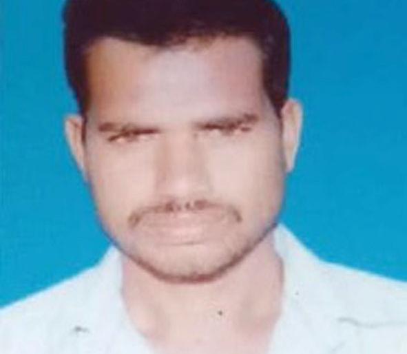 Two-wheeler killed in an accident near Wavi | वावीजवळ अपघातात दुचाकीस्वार ठार