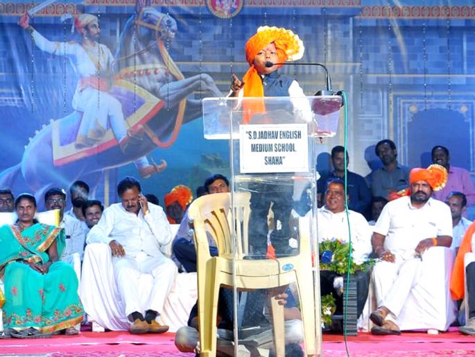 Farmers' children should do career in business | शेतकऱ्यांच्या मुलांनी नोकरी-व्यवसायात करीअर करावे Farmers' children should do career in business | शेतकऱ्यांच्या मुलांनी नोकरी-व्यवसायात करीअर करावे