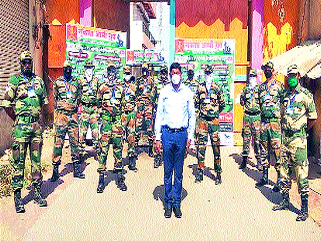 Taluka administration reviews lockdown in Kasbe Suken | कसबे सुकेणेत लॉकडाउनचा तालुका प्रशासनाकडून आढावा Taluka administration reviews lockdown in Kasbe Suken | कसबे सुकेणेत लॉकडाउनचा तालुका प्रशासनाकडून आढावा