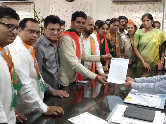 Elgar front of Thane BJP against the government at the collector's office | जिल्हाधिकारी कार्यालयावर सरकार विरोधात ठाणे भाजपाचा एल्गार मोर्चा Elgar front of Thane BJP against the government at the collector's office | जिल्हाधिकारी कार्यालयावर सरकार विरोधात ठाणे भाजपाचा एल्गार मोर्चा