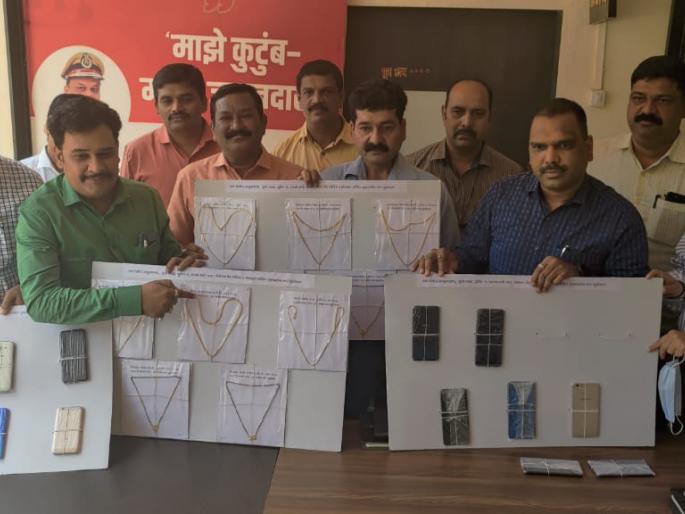 Wanted Iranian thief arrested for stealing gold chain in Thane | मुंबई- ठाण्यात जबरीने सोनसाखळी चोरी करणारा वॉन्टेड अट्टल इराणी चोरटा जेरबंद Wanted Iranian thief arrested for stealing gold chain in Thane | मुंबई- ठाण्यात जबरीने सोनसाखळी चोरी करणारा वॉन्टेड अट्टल इराणी चोरटा जेरबंद