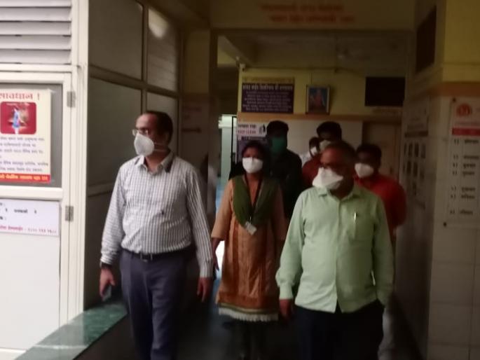 Prantadhikari visits Kovid Center | प्रांताधिकारी यांची कोविड सेंटरला भेट Prantadhikari visits Kovid Center | प्रांताधिकारी यांची कोविड सेंटरला भेट