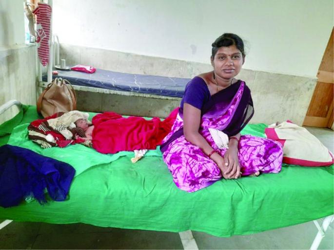 ... She didn't even feed the baby last! | ...तिला बाळाला अखेरचे पाजताही आले नाही ! ... She didn't even feed the baby last! | ...तिला बाळाला अखेरचे पाजताही आले नाही !
