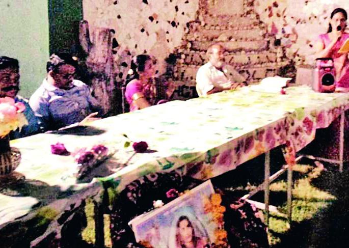 Let's destroy the darkness ... | अंधाराचा नाश करू या, प्रकाशपूत्र होऊ चला... Let's destroy the darkness ... | अंधाराचा नाश करू या, प्रकाशपूत्र होऊ चला...