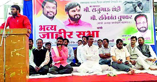 Government policy against farmers | सरकारचे धोरण शेतकऱ्यांच्या विरोधात