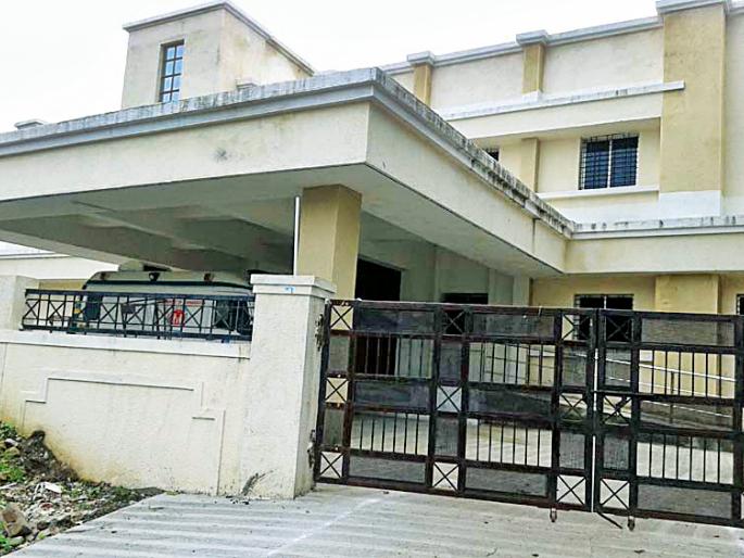 Ramanbharoza, a rural hospital and trauma care center in Karanja | कारंजाचे ग्रामीण रुग्णालय व ट्रामा केअर केंद्र रामभरोसे