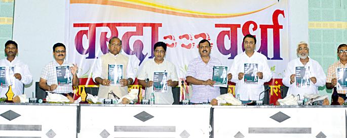 The contribution of journalists to the country's growth | देशाच्या जडणघडणीत पत्रकारांचे योगदान मोलाचे The contribution of journalists to the country's growth | देशाच्या जडणघडणीत पत्रकारांचे योगदान मोलाचे