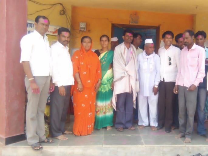 Elected unanimous election of Arun Khare as Vishwani Gram Panchayat Deputy Chief Minister | विखरणी ग्रामपंचायत उपसरपंचपदी अरु ण खरे यांची बिनविरोध निवड Elected unanimous election of Arun Khare as Vishwani Gram Panchayat Deputy Chief Minister | विखरणी ग्रामपंचायत उपसरपंचपदी अरु ण खरे यांची बिनविरोध निवड