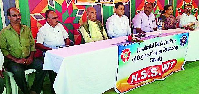 'Jedi Nesso' campus campus | ‘जेडीआयईटी’चे रासेयो शिबिर 'Jedi Nesso' campus campus | ‘जेडीआयईटी’चे रासेयो शिबिर