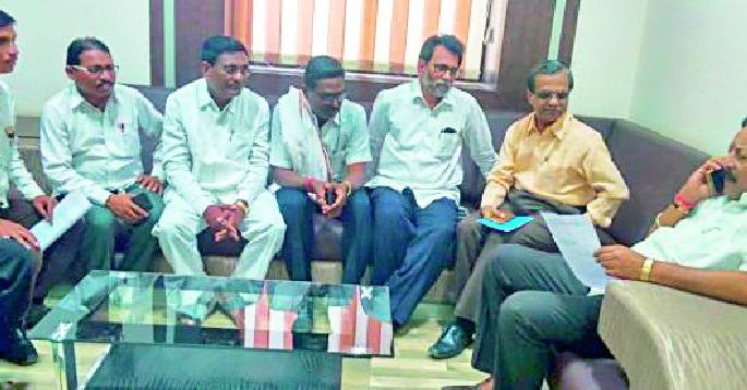 Dense forest, tiger and darkness in it | दाट जंगल, त्यात वाघ अन् आता अंधार