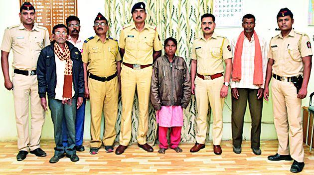 Missing daughter gets a call from her parents | एका कॉलने बेपत्ता मुलीला मिळाले आई-वडील Missing daughter gets a call from her parents | एका कॉलने बेपत्ता मुलीला मिळाले आई-वडील