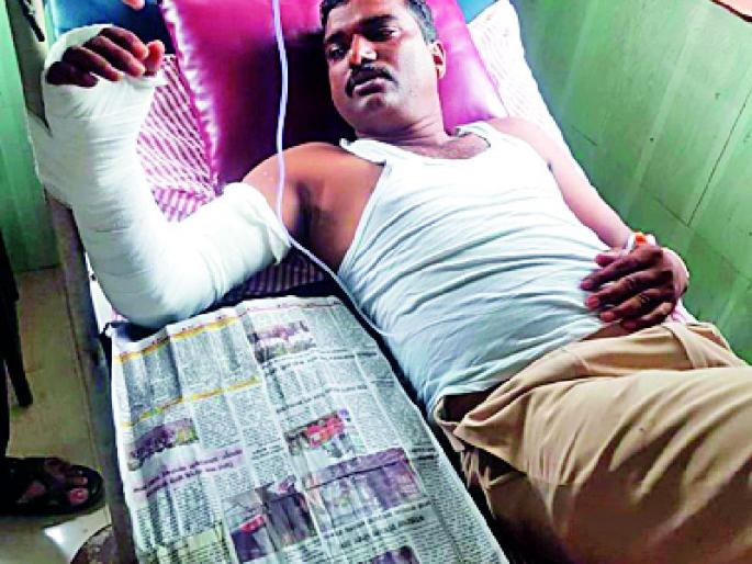 The Maratha movement was launched | मराठा आंदोलन पेटले The Maratha movement was launched | मराठा आंदोलन पेटले