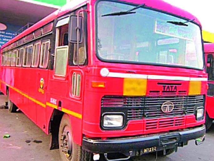 The income of 18 rounds of Ner ST depot is three thousand | नेर एसटी आगाराच्या १८ फेऱ्यांचे उत्पन्न तीन हजार The income of 18 rounds of Ner ST depot is three thousand | नेर एसटी आगाराच्या १८ फेऱ्यांचे उत्पन्न तीन हजार