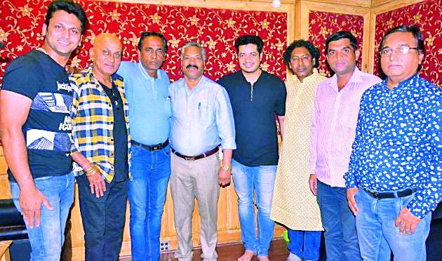 Cinema on the life of tribals in Pusad | आदिवासींच्या जीवनावर पुसदमध्ये सिनेमा