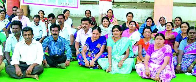 85 substituted employees of 'Medical' workshop | ‘मेडिकल’च्या ८५ बदली कर्मचाऱ्यांचे कामबंद