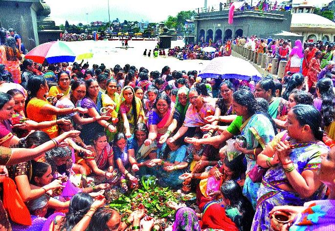 Celebrating the Rishipanchami by traditional method | पारंपरिक पद्धतीने ऋषिपंचमी साजरी  Celebrating the Rishipanchami by traditional method | पारंपरिक पद्धतीने ऋषिपंचमी साजरी