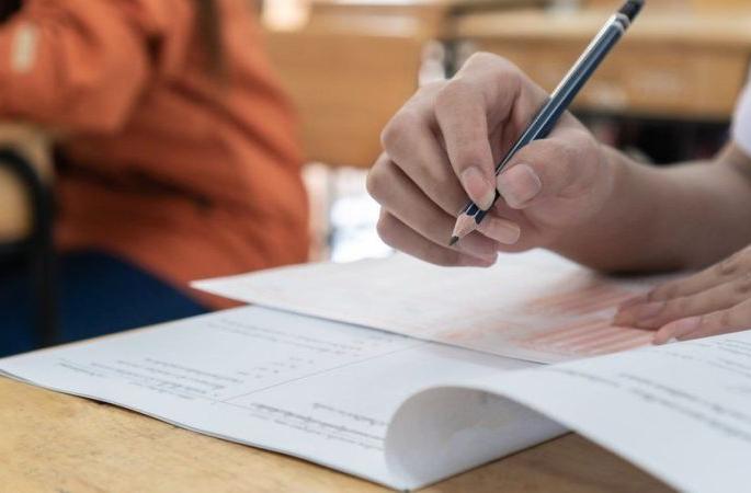 No practice, no revision; Confusion, even lost confidence | सराव नाही, उजळणी नाही; संभ्रम, आत्मविश्वासही हरविला No practice, no revision; Confusion, even lost confidence | सराव नाही, उजळणी नाही; संभ्रम, आत्मविश्वासही हरविला