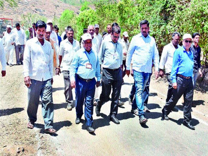 Inspection by Village Cleanliness Assessment Committee | ग्रामस्वच्छता मूल्यमापन समितीकडून पाहणी Inspection by Village Cleanliness Assessment Committee | ग्रामस्वच्छता मूल्यमापन समितीकडून पाहणी