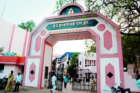 Only Rs. 24 crores for eradication of the garbage in Aurangabad | औरंगाबादच्या कचरा निर्मूलनासाठी केवळ २४ कोटी रुपये Only Rs. 24 crores for eradication of the garbage in Aurangabad | औरंगाबादच्या कचरा निर्मूलनासाठी केवळ २४ कोटी रुपये