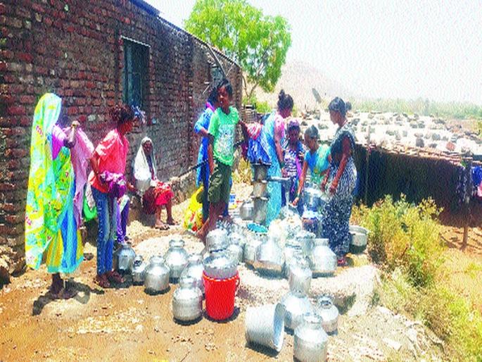 Mhasobawadi of Mhasrul Shivar dumps in various problems | म्हसरूळ शिवारातील म्हसोबावाडी विविध समस्यांच्या गर्तेत Mhasobawadi of Mhasrul Shivar dumps in various problems | म्हसरूळ शिवारातील म्हसोबावाडी विविध समस्यांच्या गर्तेत