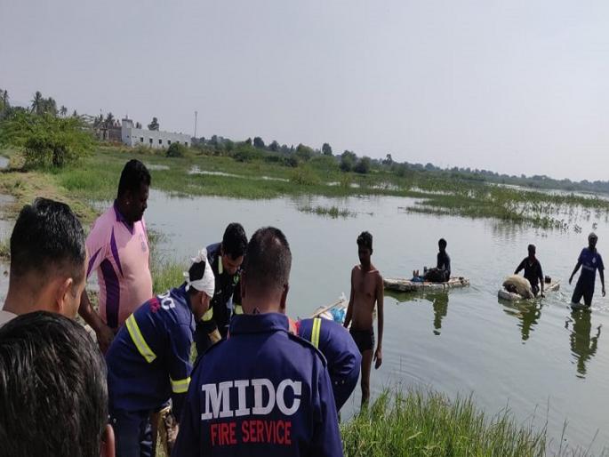The woman succumbed to her injuries in the Paranwadi lake | परदेशवाडी तलावात उडी घेऊन महिलेची आत्महत्या  The woman succumbed to her injuries in the Paranwadi lake | परदेशवाडी तलावात उडी घेऊन महिलेची आत्महत्या