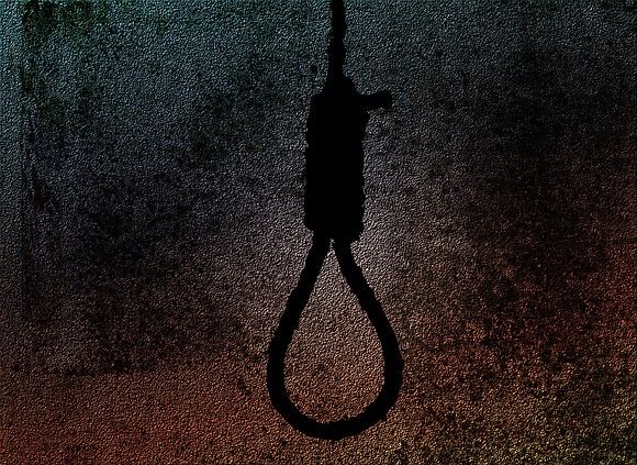 Carrier commits suicide in ST at Mahur in Yavatmal district | यवतमाळ जिल्ह्यात माहूर येथे वाहकाची एसटीमध्येच आत्महत्या Carrier commits suicide in ST at Mahur in Yavatmal district | यवतमाळ जिल्ह्यात माहूर येथे वाहकाची एसटीमध्येच आत्महत्या
