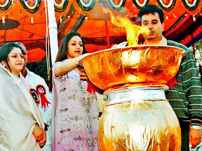 When Sridevi comes to Katalol in Nagpur district | श्रीदेवी जेव्हा नागपूर जिल्ह्यातील काटोलला येते... When Sridevi comes to Katalol in Nagpur district | श्रीदेवी जेव्हा नागपूर जिल्ह्यातील काटोलला येते...