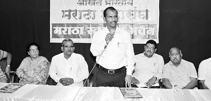 Action on 'Maha-e-Seva' centers for non-cooperation of Maratha proofs | मराठा दाखल्यांसाठी सहकार्य न करणाऱ्या ‘महा-ई-सेवा’ केंद्रांवर कारवाई : गिरी Action on 'Maha-e-Seva' centers for non-cooperation of Maratha proofs | मराठा दाखल्यांसाठी सहकार्य न करणाऱ्या ‘महा-ई-सेवा’ केंद्रांवर कारवाई : गिरी