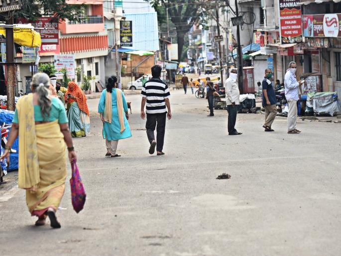 Even if unlocked, the city will remain locked, resulting in more than 100 ward seals | अनलॉक केले तरी शहर राहणार लॉक, १०० पेक्षा जास्त प्रभाग सीलचा परिणाम Even if unlocked, the city will remain locked, resulting in more than 100 ward seals | अनलॉक केले तरी शहर राहणार लॉक, १०० पेक्षा जास्त प्रभाग सीलचा परिणाम