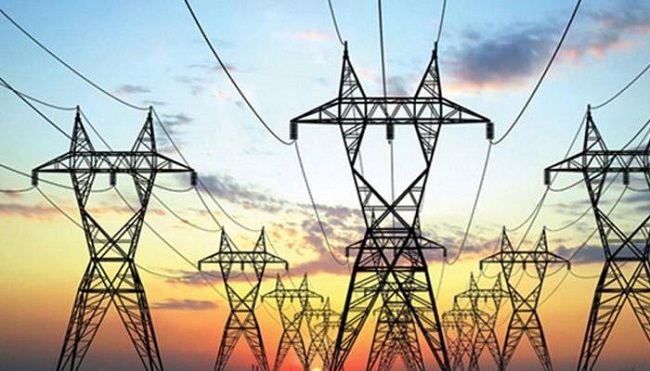 Coalition of 1820 MW of Koyane electricity will be stopped | पाण्याअभावी कोयनेची १८२० मेगावॅट वीज निर्मिती बंद