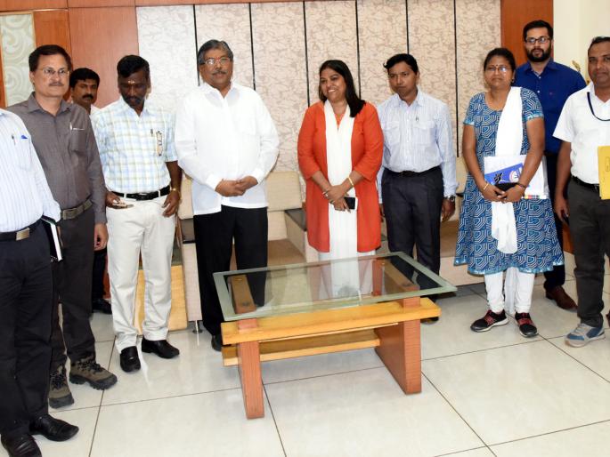 Immediately start the airline in Kolhapur by fulfilling the errors: Chandrakant Dada Patil | त्रुटींची पूर्तता करून कोल्हापुरातील विमानसेवा त्वरित सुरू करा : चंद्रकांतदादा पाटील Immediately start the airline in Kolhapur by fulfilling the errors: Chandrakant Dada Patil | त्रुटींची पूर्तता करून कोल्हापुरातील विमानसेवा त्वरित सुरू करा : चंद्रकांतदादा पाटील