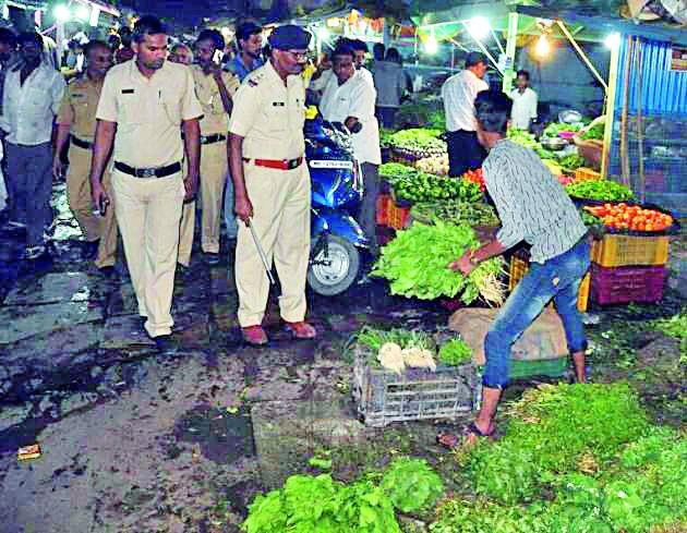Take a breather in the market | इतवारा बाजाराने घेतला मोकळा श्वास